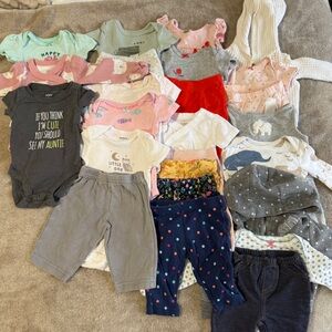 Newborn Assorted Babygirl Clothing Bundle